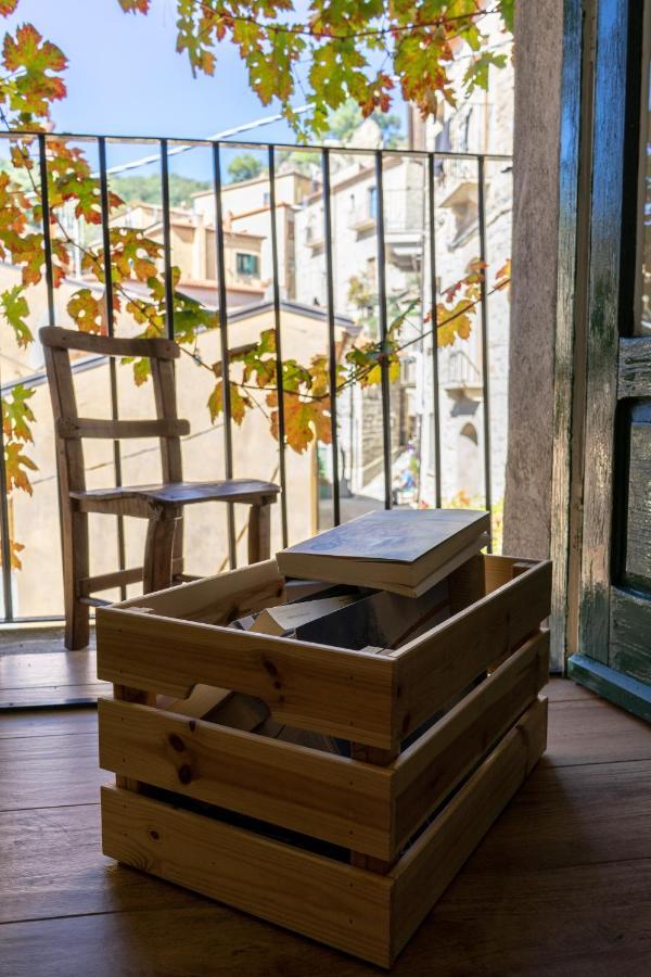 B&B Sud E Magia Castelmezzano Buitenkant foto