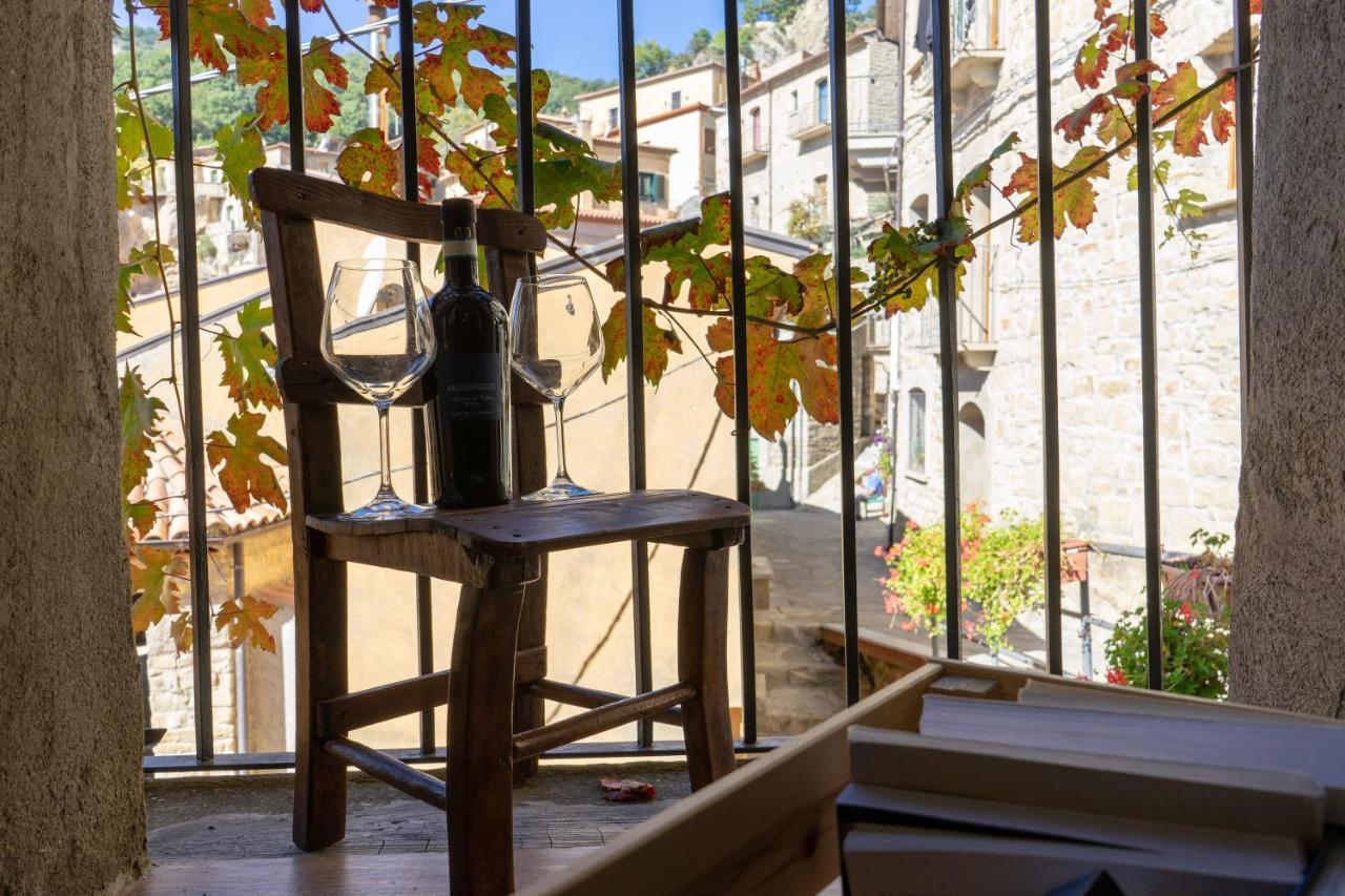 B&B Sud E Magia Castelmezzano Buitenkant foto
