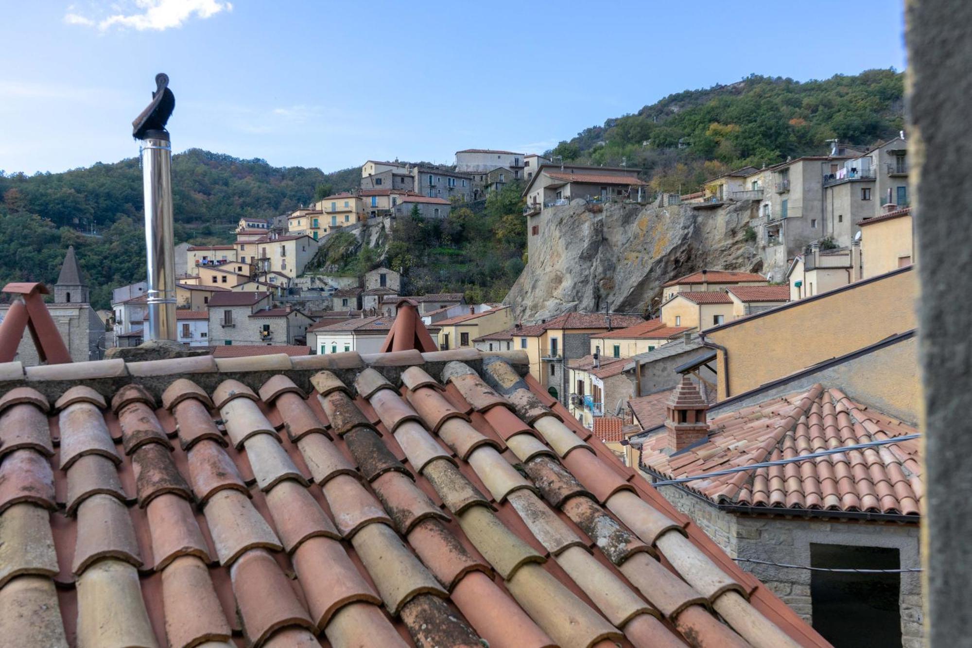 B&B Sud E Magia Castelmezzano Buitenkant foto