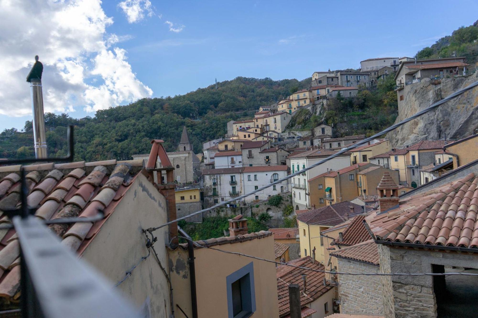 B&B Sud E Magia Castelmezzano Buitenkant foto